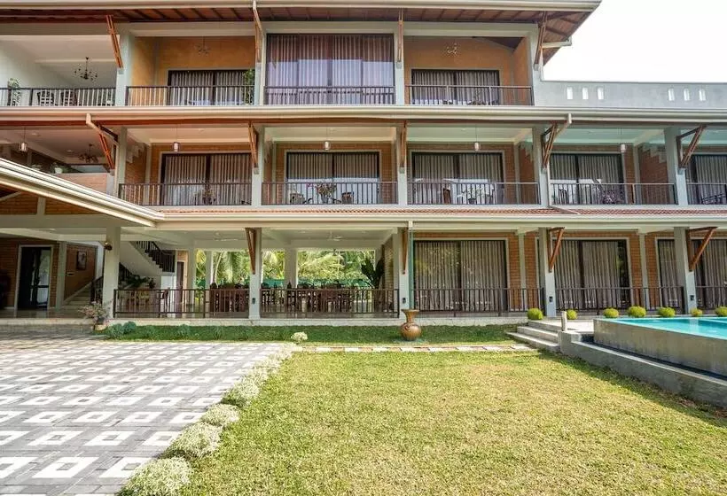 Hotelli Anura S Elephant