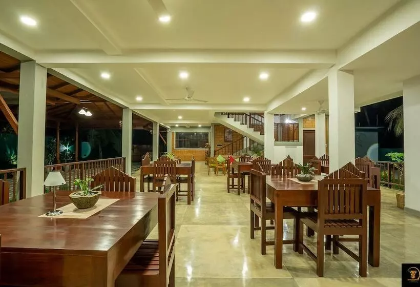 Hotelli Anura S Elephant