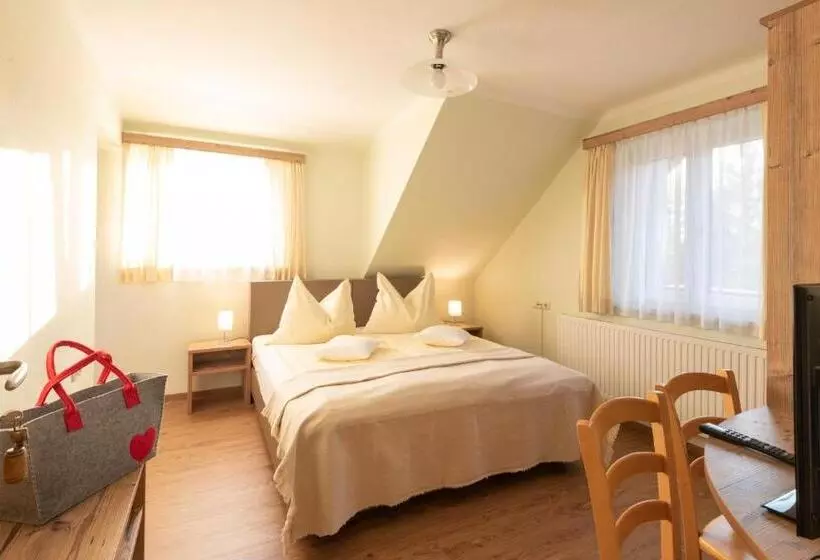 ホテル Gasthof Pension Orthofer
