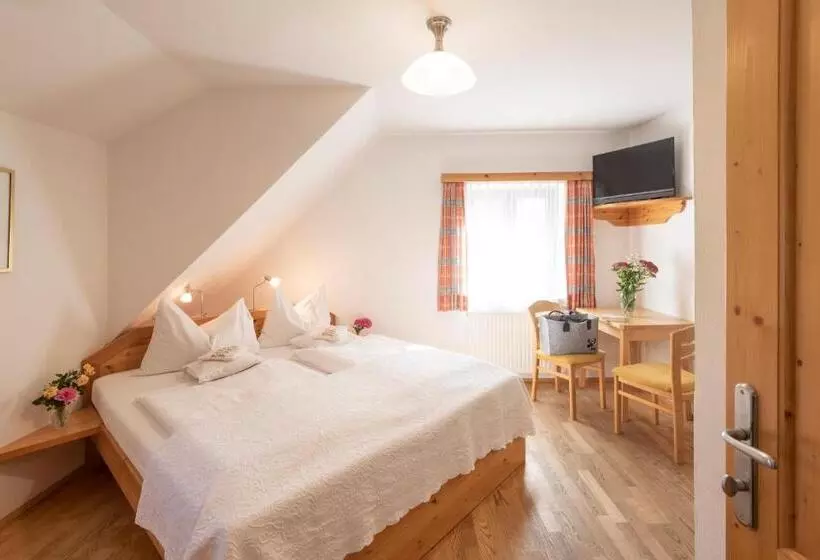 ホテル Gasthof Pension Orthofer
