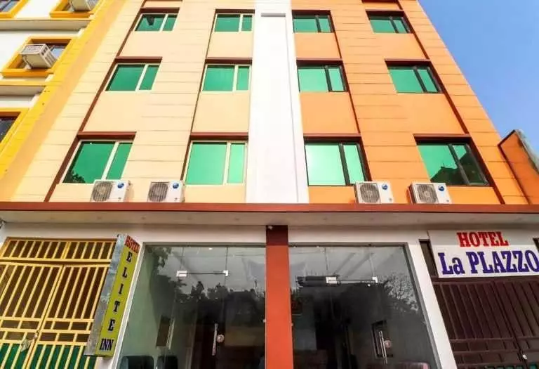 Hotelli Oyo Flagship 81052  Elite Inn