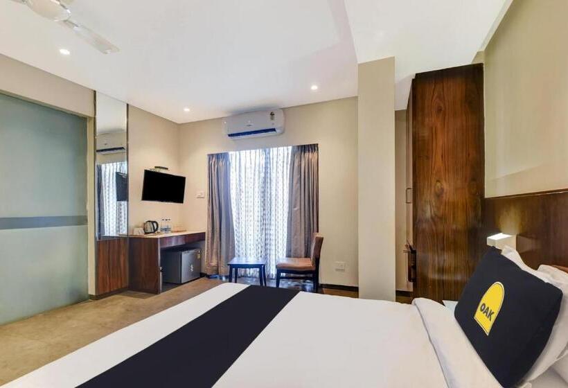 Hotel Townhouse Oak Swan Resort