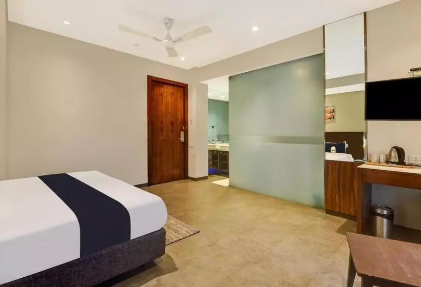 Hotelli Townhouse Oak Swan Resort