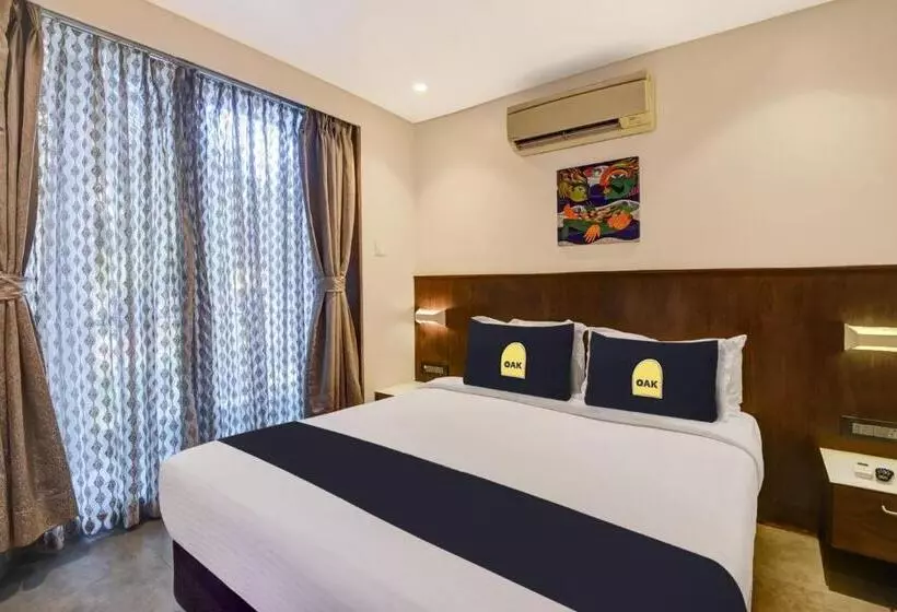 Hotelli Townhouse Oak Swan Resort