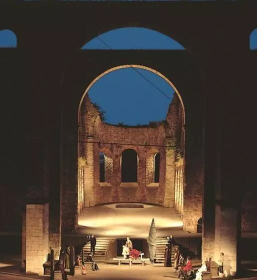 B&f Hotel Am Neumarkt