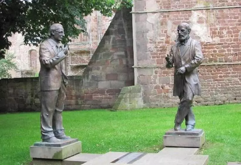 B&f Hotel Am Neumarkt