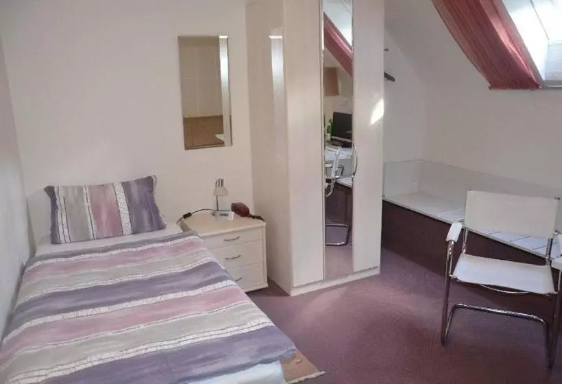 هتل Guesthouse Airminis