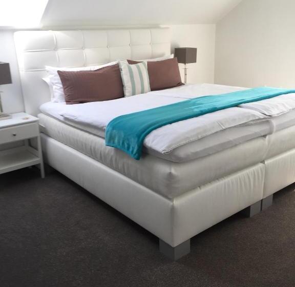 ホテル Gästehaus Cramer