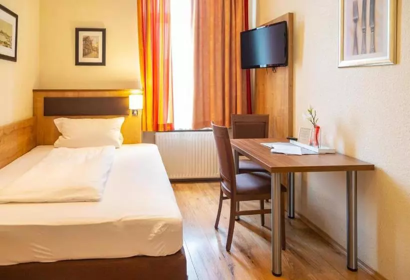 Hotelli Hofgarten Apartments