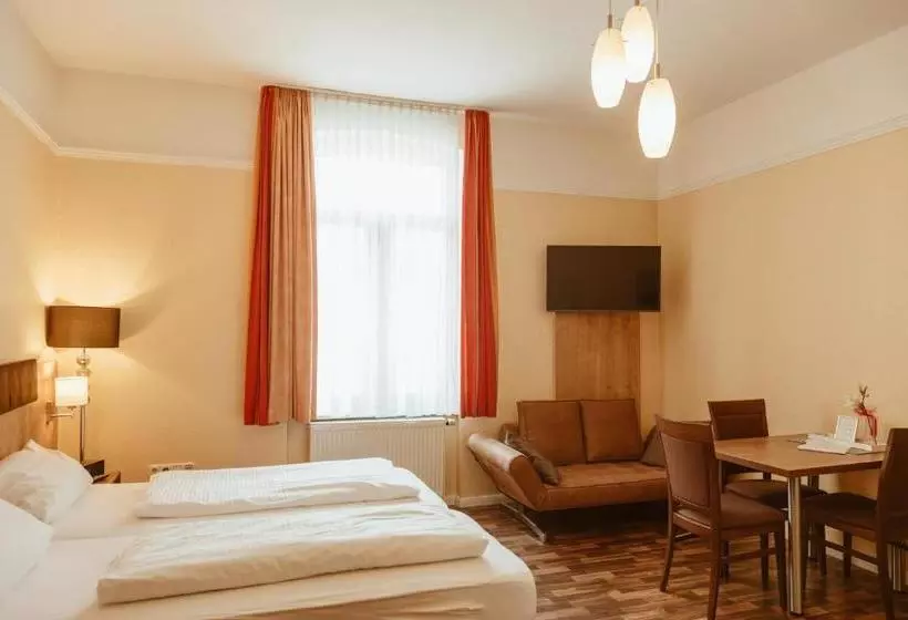 Hotelli Hofgarten Apartments