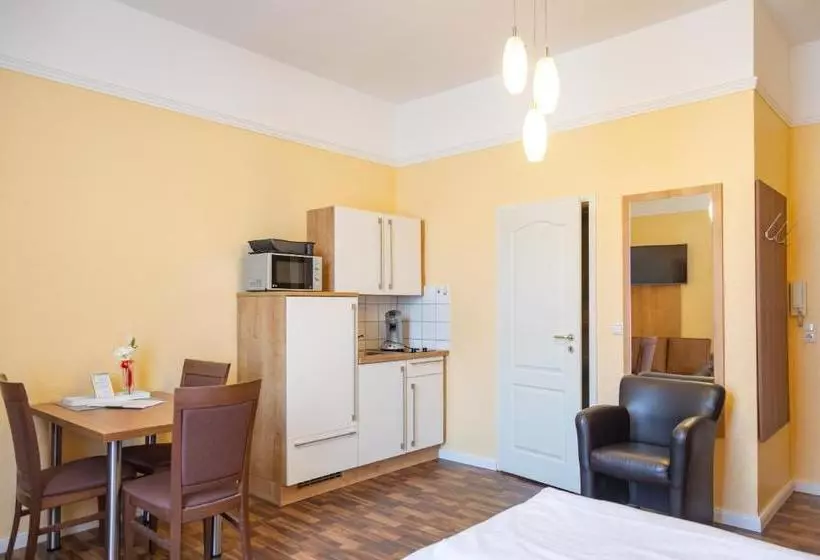 Hotelli Hofgarten Apartments