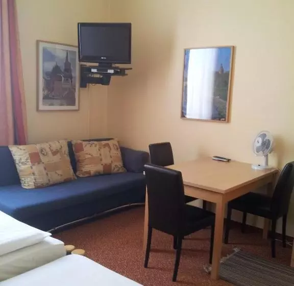 Hotelli Hofgarten Apartments