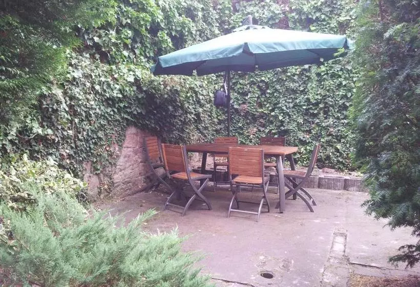 Hotelli Hofgarten Apartments