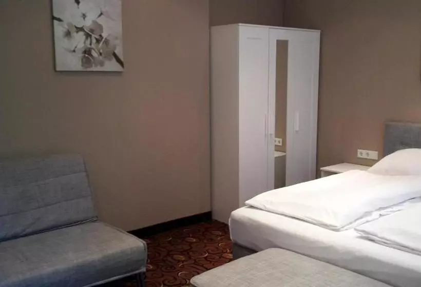 Hotelli Hofgarten Apartments