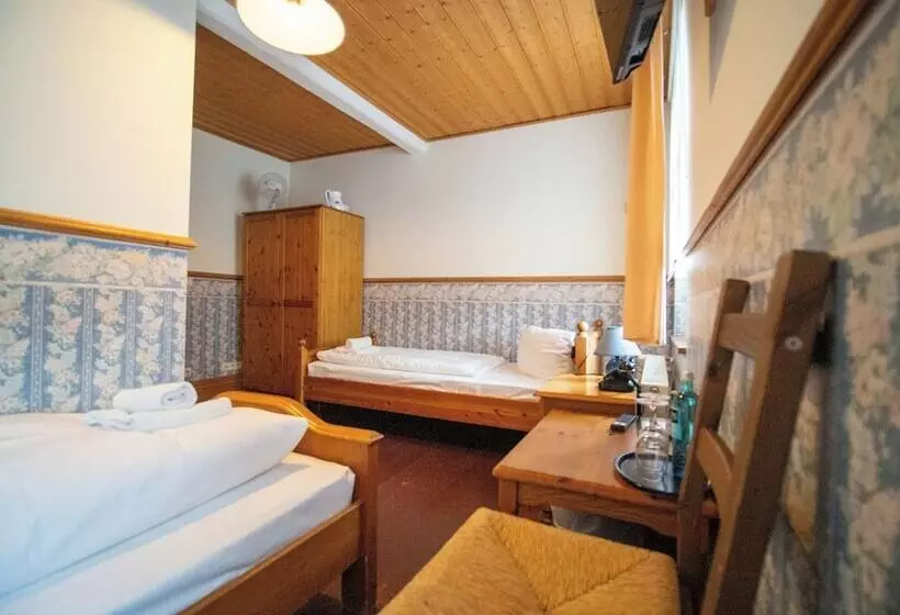 هتل Kolonieschänke