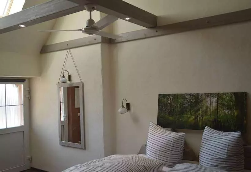 هتل Kolonieschänke