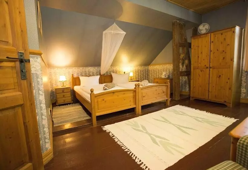 هتل Kolonieschänke