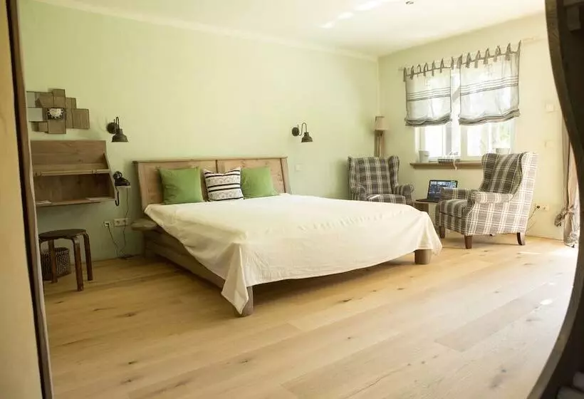 هتل Kolonieschänke