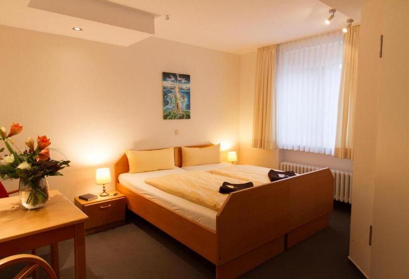 فندق Krelinger Freizeit Und Tagungszentrum