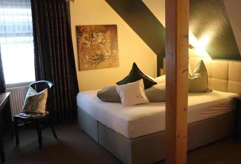 Отель Kropper Busch Garni