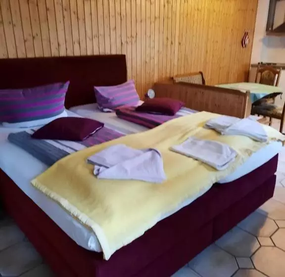 Hotelli Pension Barghus