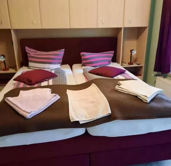 Hotelli Pension Barghus