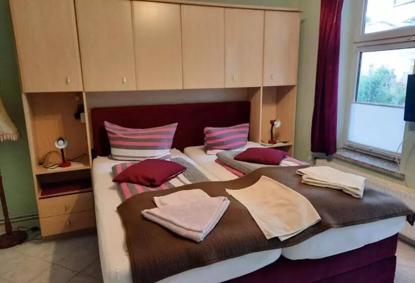 Hotelli Pension Barghus