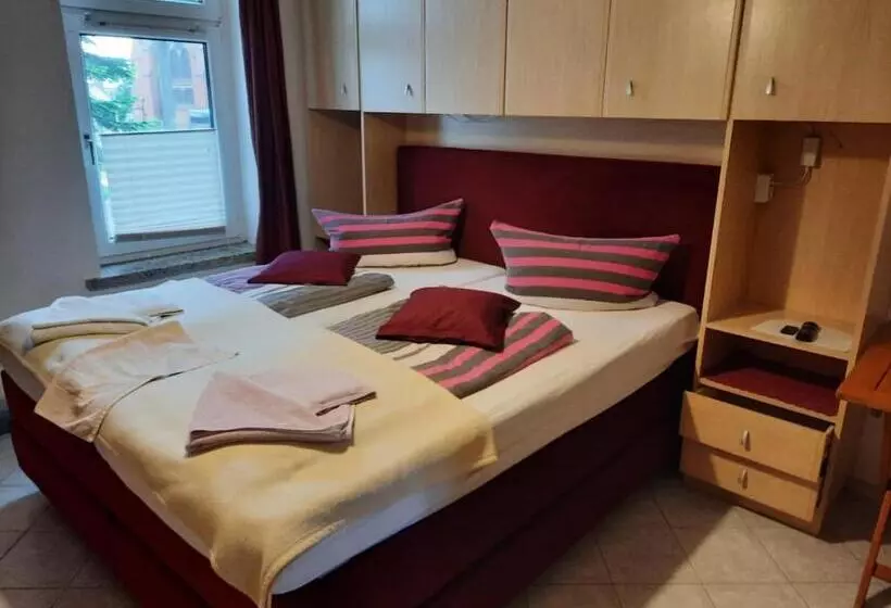 Hotelli Pension Barghus