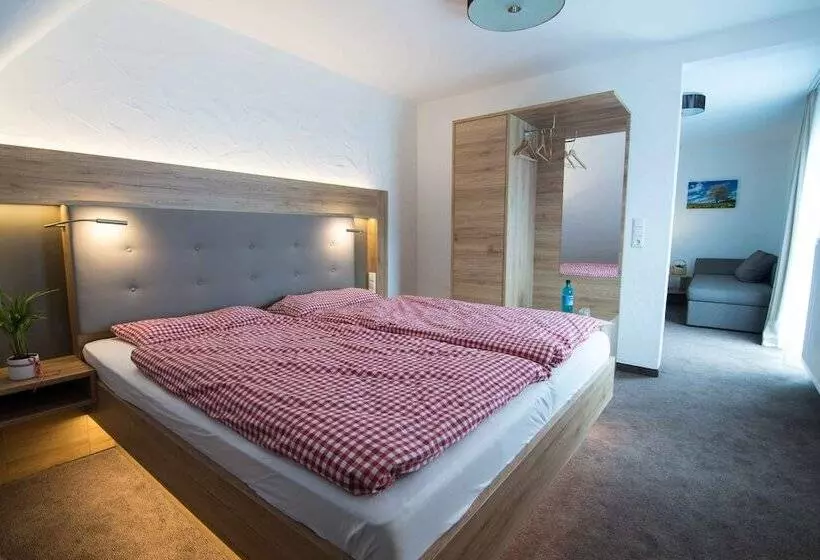 Hotelli Pension Klein