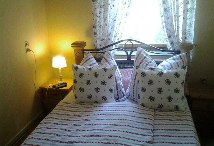 ホテル Restaurant Yamas Im Haus Waldesruh