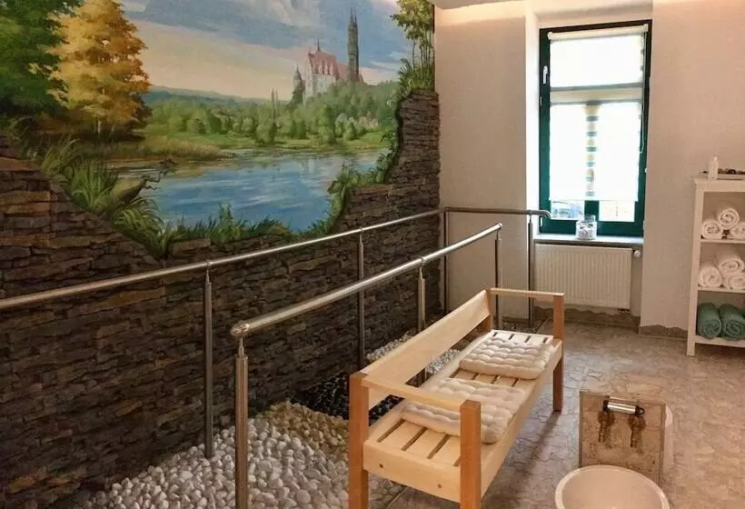 ホテル Schweizerhaus