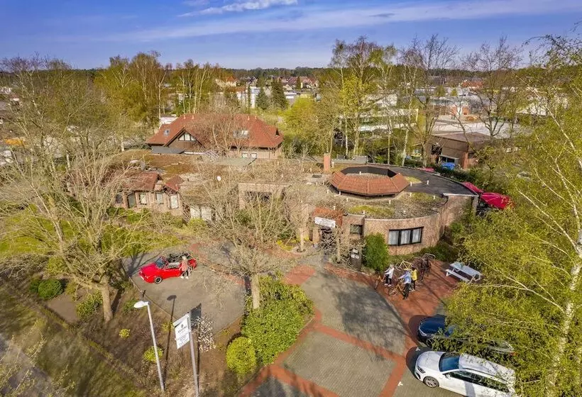 Hotelli Tiek Apartments