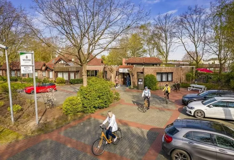 Hotelli Tiek Apartments