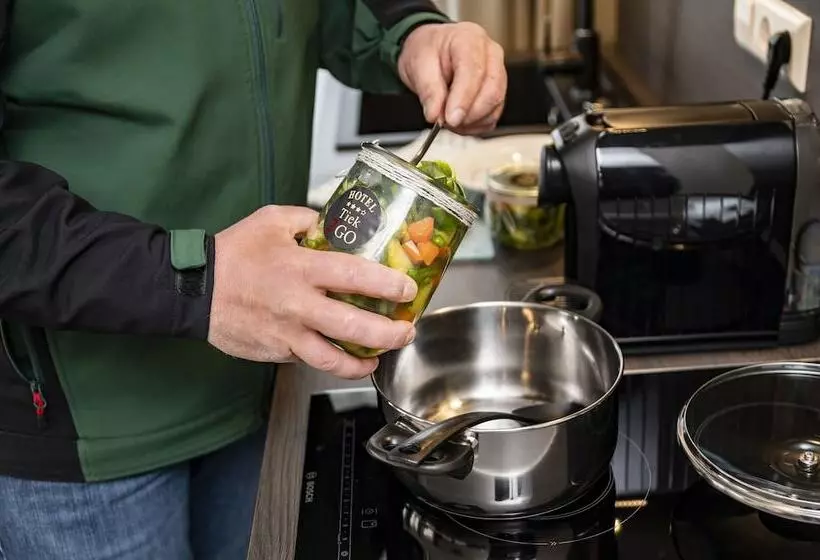 Hotelli Tiek Apartments