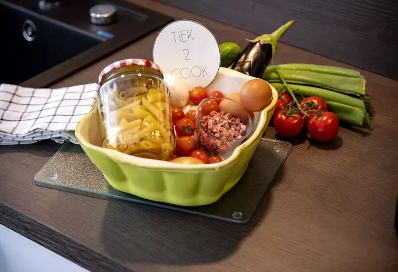 Hotelli Tiek Apartments