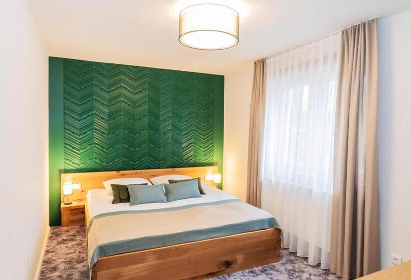 Hotelli Zum Pfeiffer