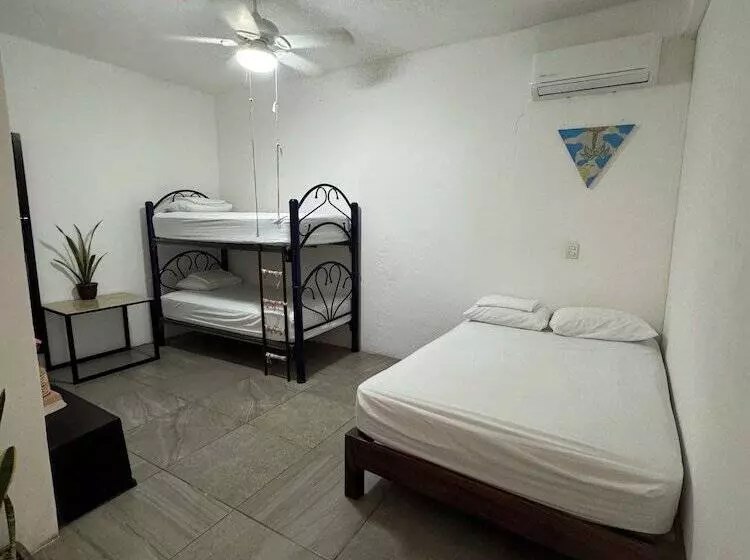 Retkeilymaja Surfnest Tamarindos