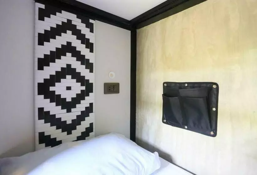 Beach People Hostel Bantayan Island