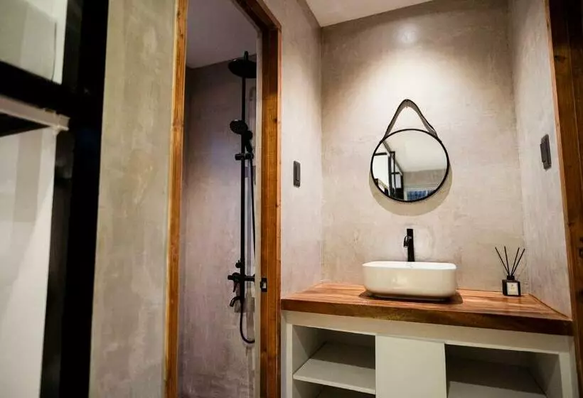 Beach People Hostel Bantayan Island