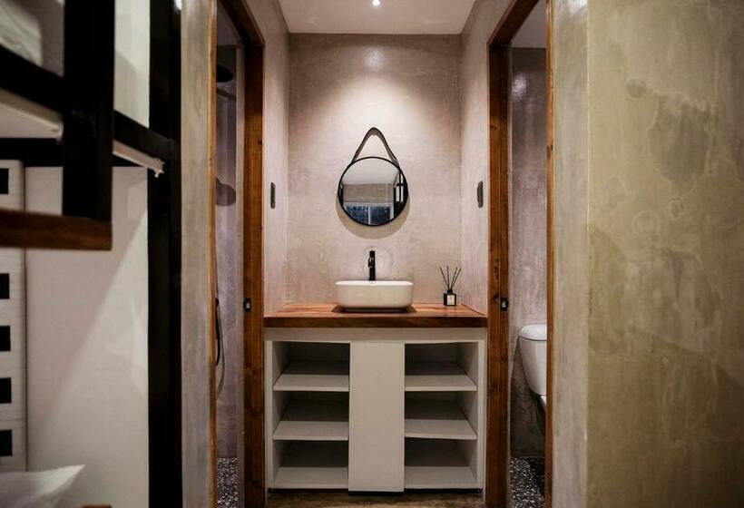 Beach People Hostel Bantayan Island