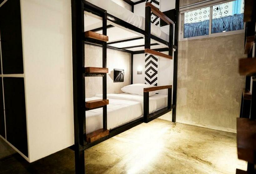 Beach People Hostel Bantayan Island