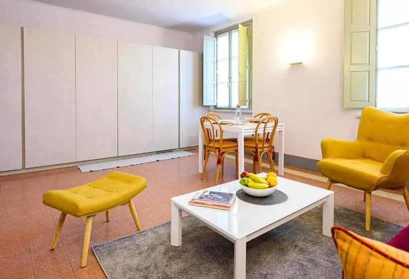 ベッドアンドブレックファースト Foresteria Villa Puccini Casa Per Ferie