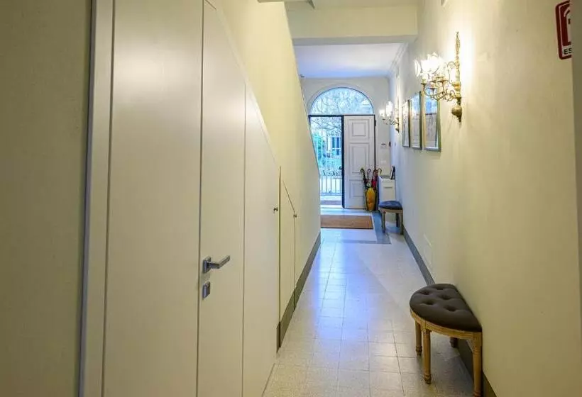 ベッドアンドブレックファースト Foresteria Villa Puccini Casa Per Ferie