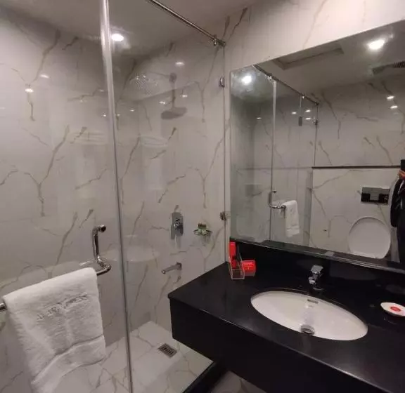 هتل Avari Xpress Gilgit