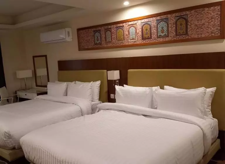 هتل Avari Xpress Gilgit