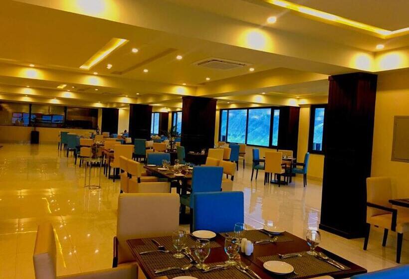 هتل Avari Xpress Gilgit