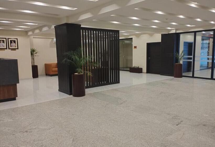 هتل Avari Xpress Gilgit