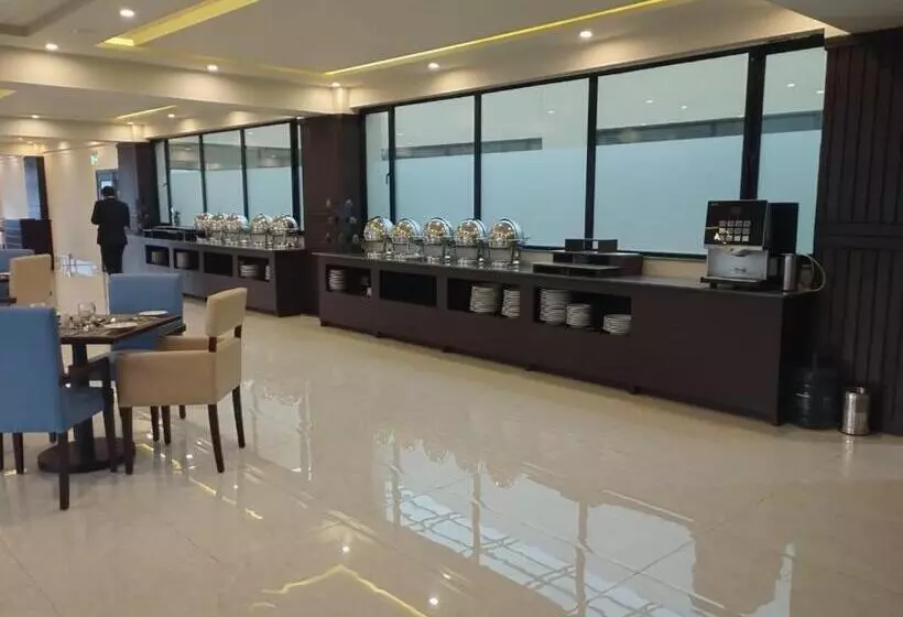 هتل Avari Xpress Gilgit