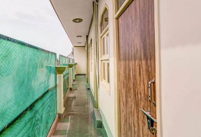 בית מלון כפרי Flagship Friends Guest House