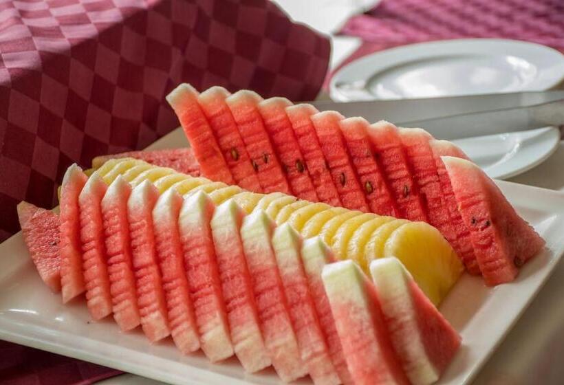 هتل Lake Bogoria Spa Kabarak